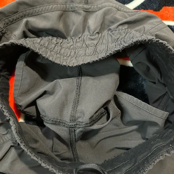 Lululemon Tracker Shorts - Picture 5 of 5